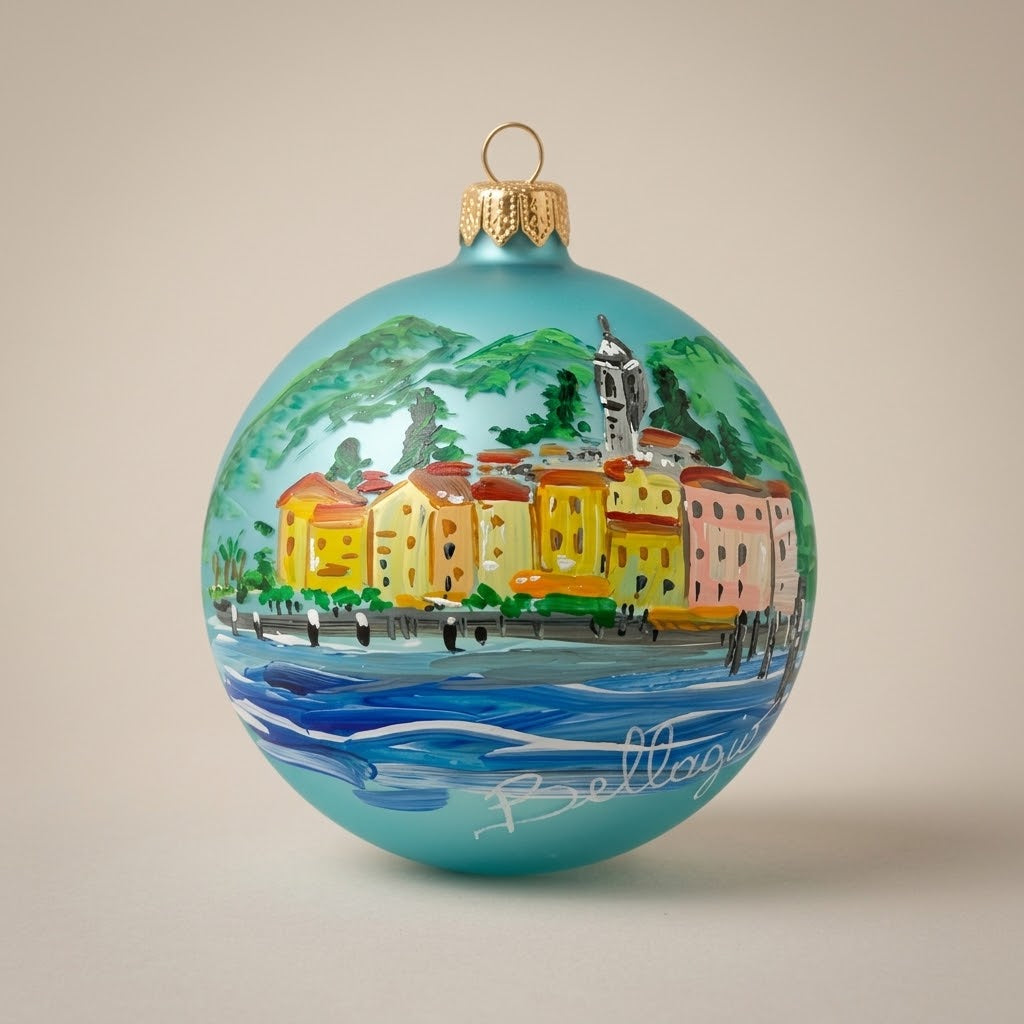 Palla di Natale dipinta a mano: veduta di Bellagio su fondo turchese