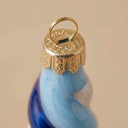 Gold cap of the blue and silver glass icicle ornament