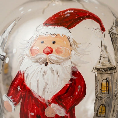 Dettaglio del decoro dipinto a pennello: Babbo Natale tra i palazzi della città