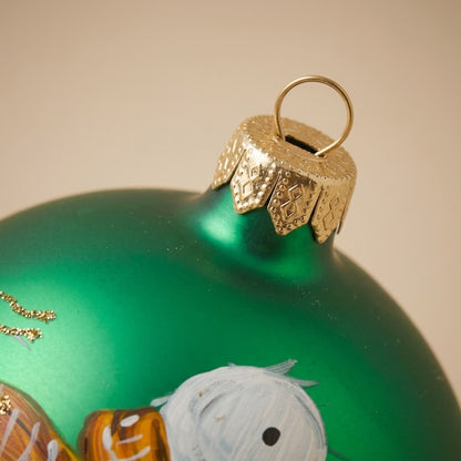 Particolare della palla di Natale in vetro soffiato dipinta a mano